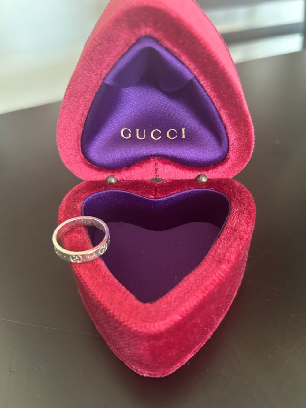 Gucci Icon Interlocking G Band Ring